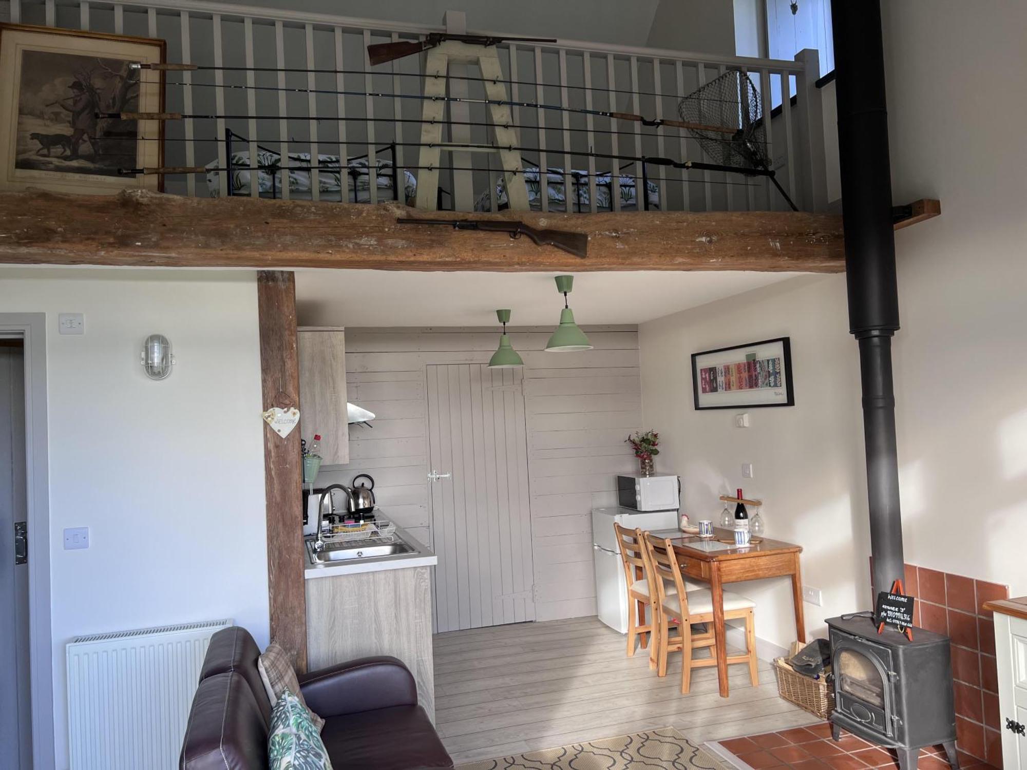 Poachers Hut - Captivating 1-Bed Cottage Shorwell מראה חיצוני תמונה